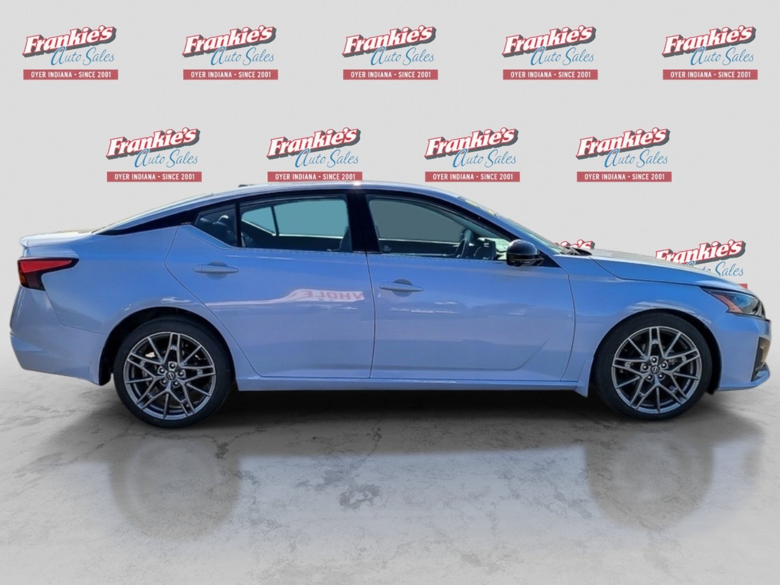 Used 2023 Nissan Altima 2.0 SR FWD image 6