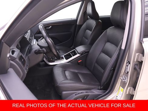 Used 2016 Volvo XC70 T5 Platinum w/ Protection Package AWD/4WD image 4