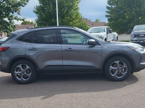 Certified 2025 Ford Escape ST-Line Select AWD/4WD image 7