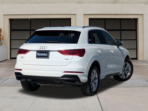 Used 2022 Audi Q3 2.0T Premium w/ Convenience Package image 4