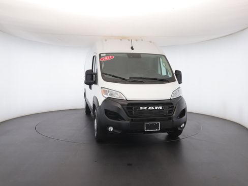 Used 2023 RAM ProMaster 2500 w/ Driver Convenience Group image 20
