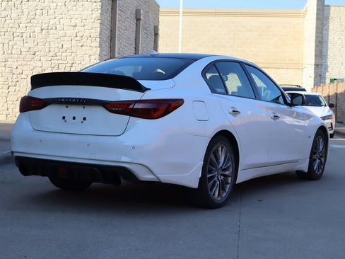 Used 2018 INFINITI Q50 Luxe w/ Essential Package (3.0T Luxe) AWD/4WD image 3