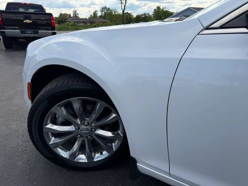 Used 2015 Chrysler 300 C w/ Light Group AWD/4WD image 49