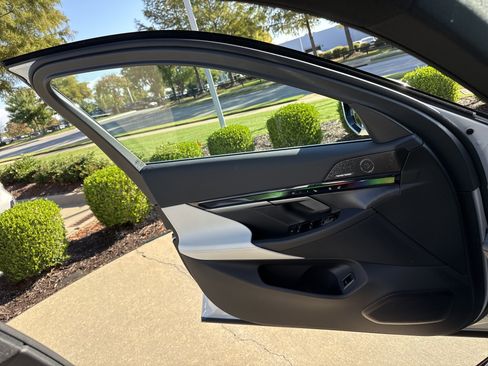 New 2026 BMW i5 eDrive40 image 20