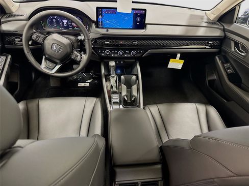 Used 2025 Honda Accord Touring image 22