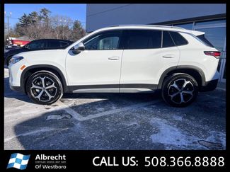 Used 2025 Volkswagen Tiguan SE video 2