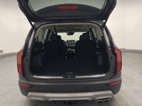 Used 2021 Kia Telluride SX w/ Towing Package FWD image 29