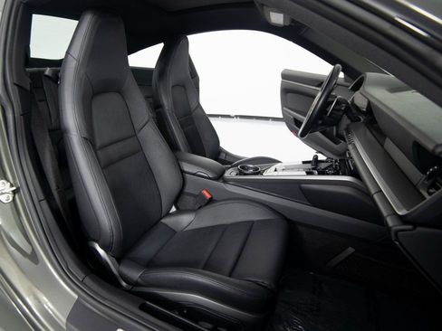 Certified 2022 Porsche 911 Carrera image 23