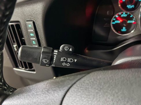 Used 2022 Chevrolet Express 2500 w/ Driver Convenience Package image 26