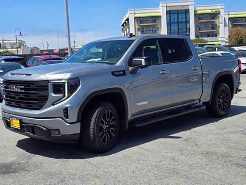 Used 2025 GMC Sierra 1500 Elevation w/ Elevation Premium Package AWD/4WD image 2