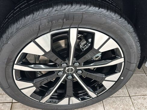New 2026 Volvo XC60 T8 Plus w/ Protection Package Premier image 31