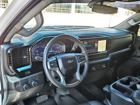 Used 2023 Chevrolet Silverado 1500 RST AWD/4WD image 16