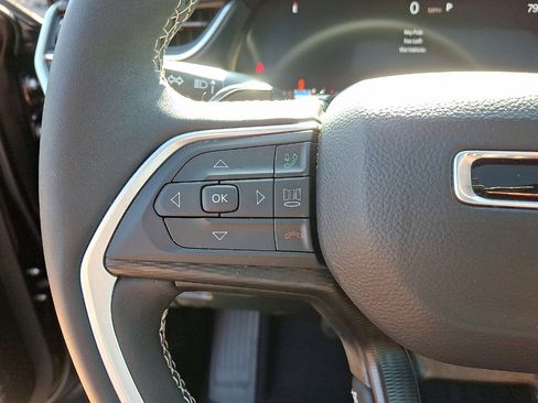 Certified 2025 Jeep Grand Cherokee L Altitude AWD/4WD image 9