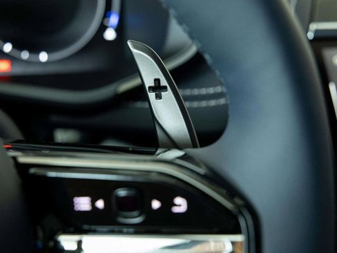 New 2026 Aston Martin DBX 707 image 25