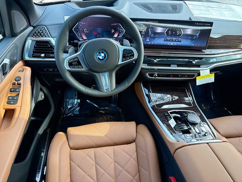 New 2026 BMW X5 xDrive50e w/ M Sport Package image 17
