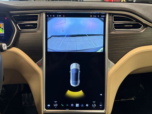 Used 2015 Tesla Model S 85 RWD image 36