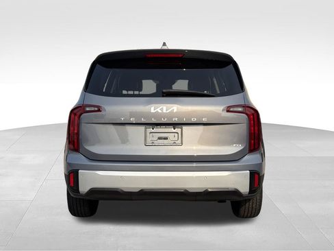 Used 2024 Kia Telluride LX AWD/4WD image 6