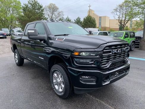 New 2026 RAM 2500 Big Horn AWD/4WD image 8