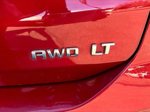 Used 2023 Chevrolet Equinox LT image 15