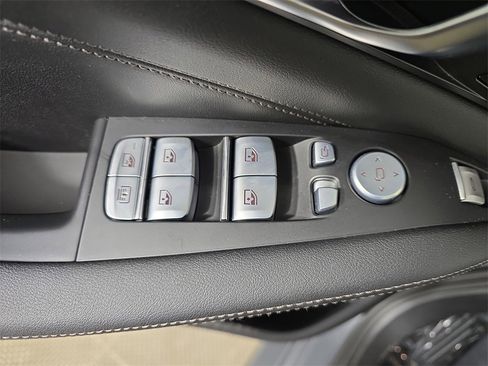 Certified 2024 BMW X7 xDrive40i w/ Premium Package image 29