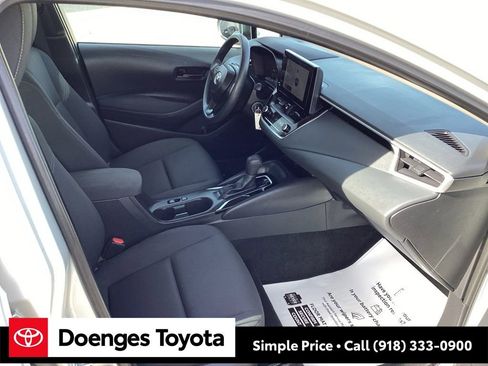 Used 2024 Toyota Corolla LE image 21