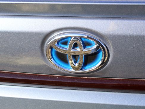 Used 2024 Toyota Corolla SE image 14