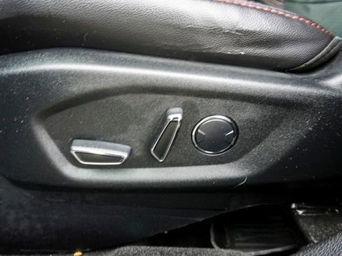 Used 2018 Ford Explorer XLT w/ XLT Appearance Package image 17