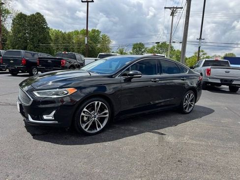 Used 2020 Ford Fusion Titanium AWD/4WD image 14