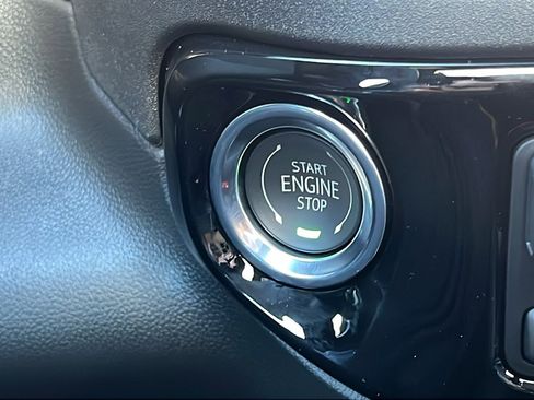 New 2026 Chevrolet Silverado 1500 ZR2 image 31