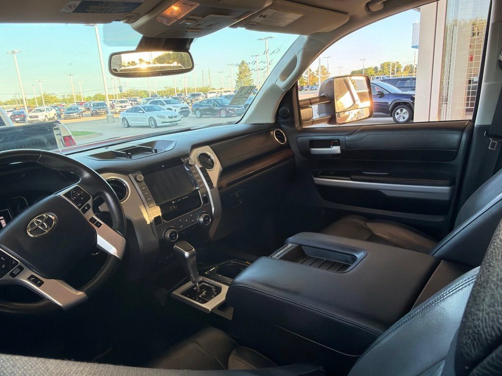 Used 2020 Toyota Tundra Limited w/ Limited Premium Package RWD image 9