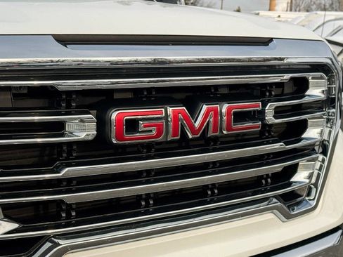 Used 2022 GMC Sierra 1500 SLT w/ SLT Premium Plus Package image 9