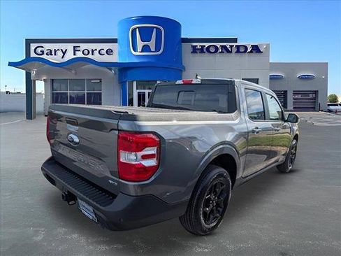 Used 2022 Ford Maverick Lariat w/ Lariat Luxury Package image 2