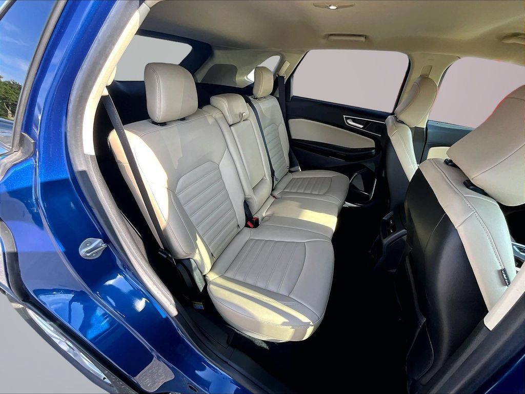 Used 2023 Ford Edge SEL AWD/4WD image 28