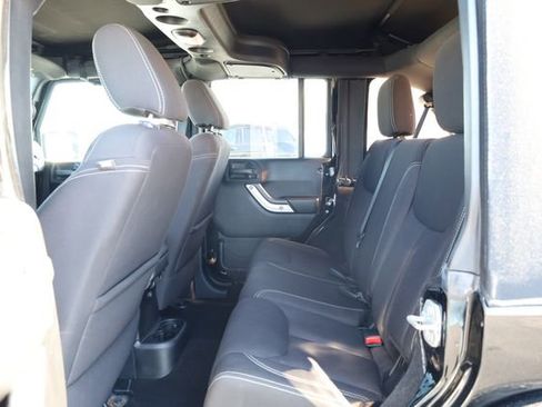 Used 2015 Jeep Wrangler Unlimited Sahara w/ Dual Top Group image 23