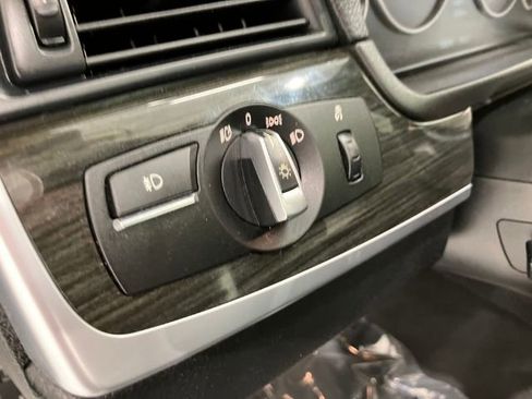 Used 2013 BMW 535i . image 18