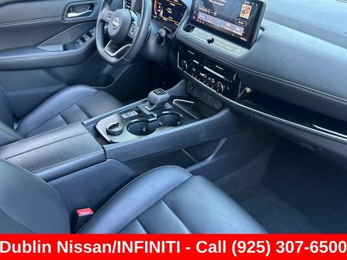 Used 2024 Nissan Rogue SL AWD/4WD image 20
