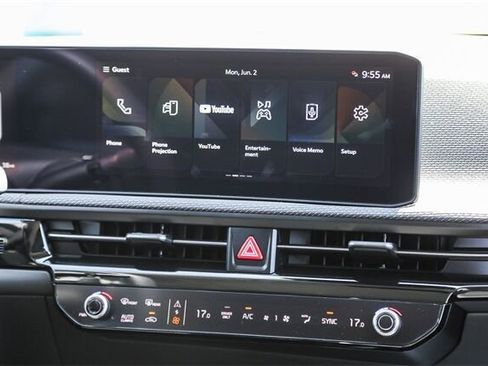 New 2025 Kia EV6 Wind image 10