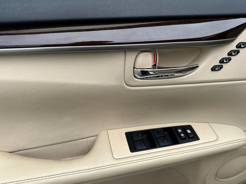 Used 2015 Lexus ES 350 image 12