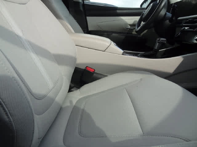 Used 2025 Hyundai Tucson SEL FWD image 24
