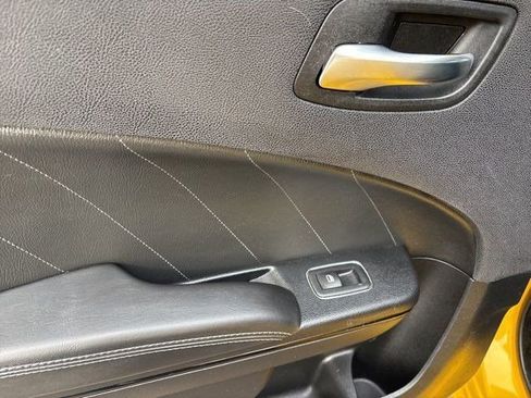 Used 2017 Dodge Charger SE w/ Blacktop Package image 28