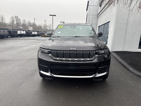 Used 2023 Jeep Grand Cherokee L Summit image 9