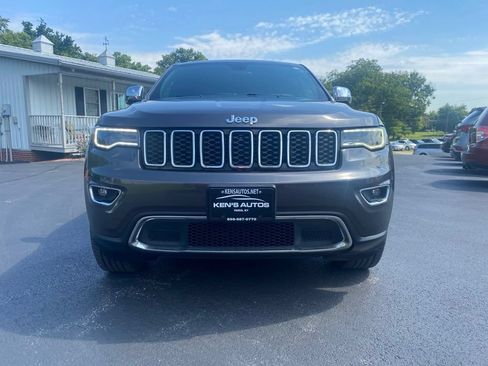 Used 2017 Jeep Grand Cherokee Limited w/ Luxury Group II AWD/4WD image 2