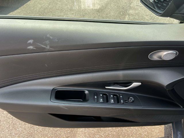 Certified 2024 Hyundai Elantra SEL FWD image 15