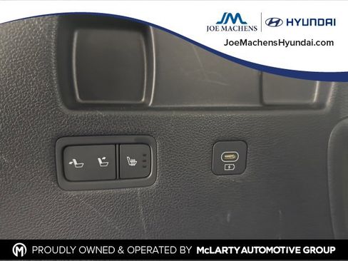 Used 2023 Hyundai Palisade Calligraphy image 32