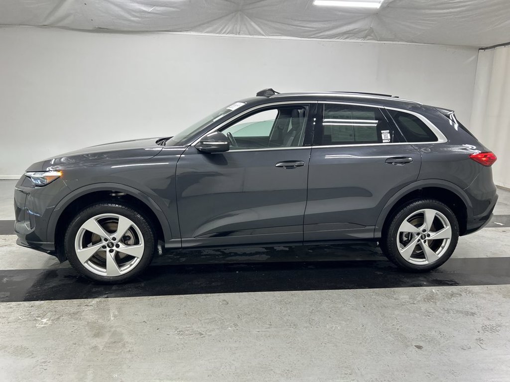 Used 2025 Audi Q5 Premium Plus w/ Premium Plus AWD/4WD image 6