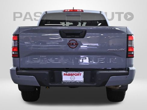 Used 2023 Nissan Frontier PRO-4X w/ Technology Package AWD/4WD image 9