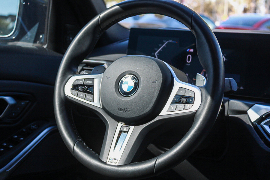 Used 2024 BMW 330i Sedan w/ M Sport Package RWD image 15