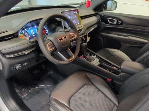 New 2026 Jeep Compass Latitude AWD/4WD image 11