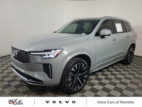 Certified 2025 Volvo XC90 B6 Core w/ Climate Package image 4