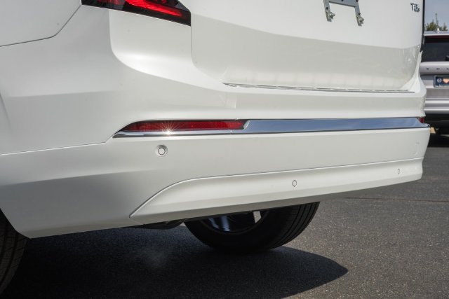 New 2026 Volvo XC90 T8 Plus w/ Protection Package Premier AWD/4WD image 7